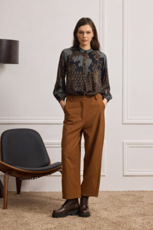 CROPPED CARAMEL PANTS