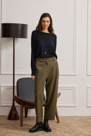 CROPPED KHAKI PANTS